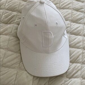 Elegant White Women's Baseball Cap